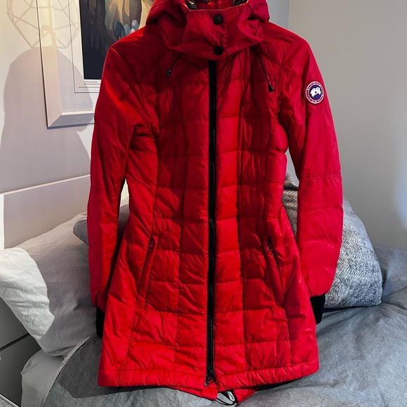 Canada Goose Jackets & Blazers - Canada Goose Women's Ellison Puffer down Jacket
